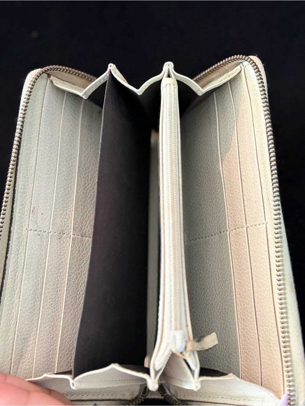 GUCCI Metallic Ivory Zip-Around Wallet with Green and Red Web Stripe - Picture 7 of 8